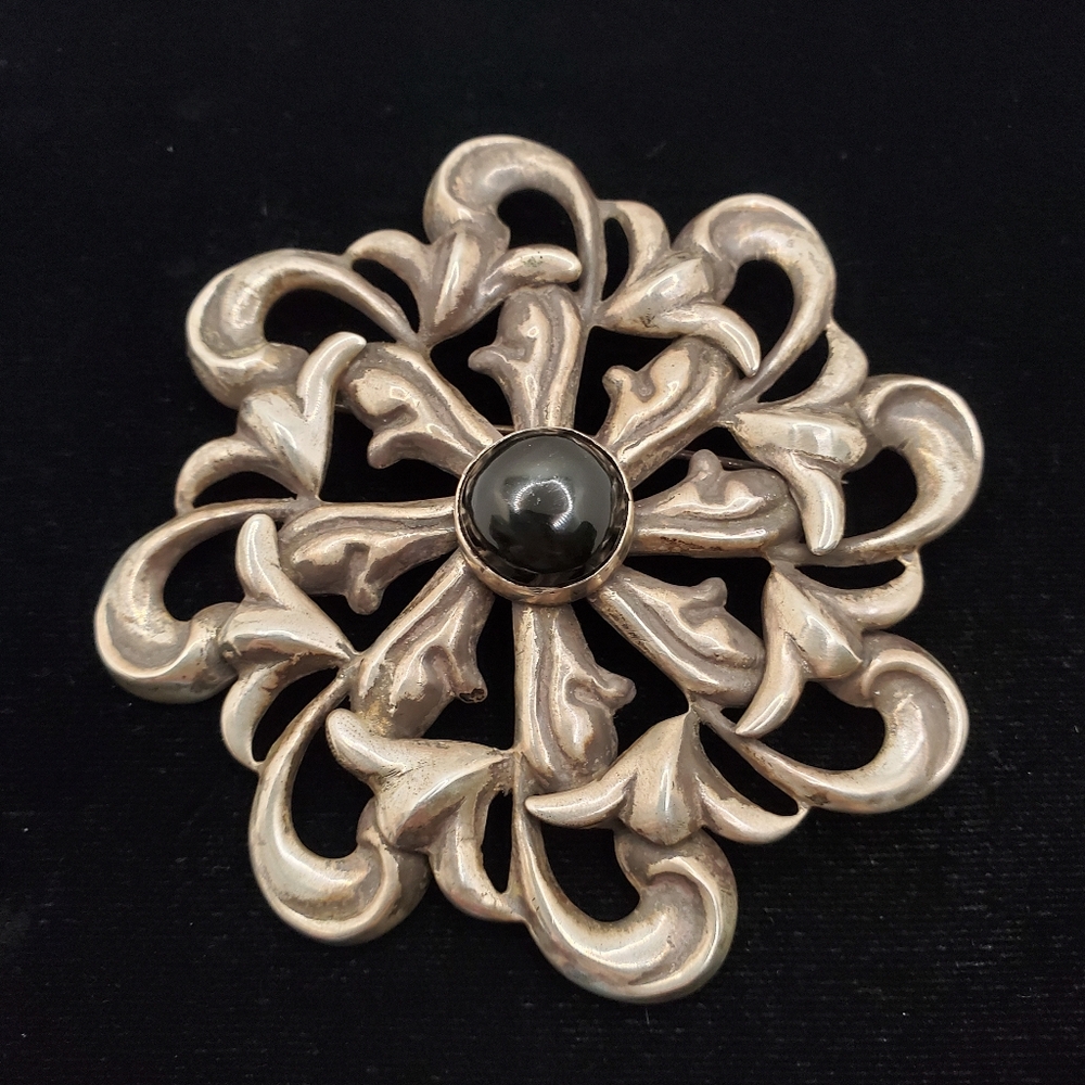 Early Mexico Sterling Onyx Flower Brooch Large Heavy Repousse